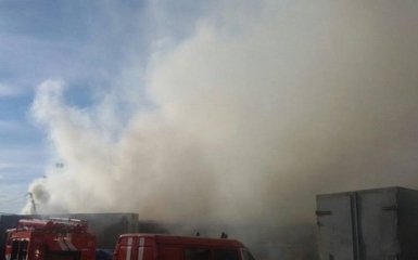 На Дарницком рынке в Киеве произошел пожар: появились фото