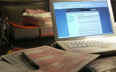 Розкіш в деклараціях: українським політикам жорстко пояснили, що вони виробляють