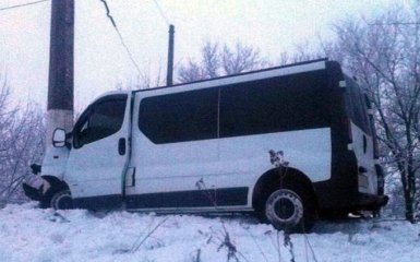 На Донбассе разбился автобус с пассажирами, много пострадавших: опубликованы фото