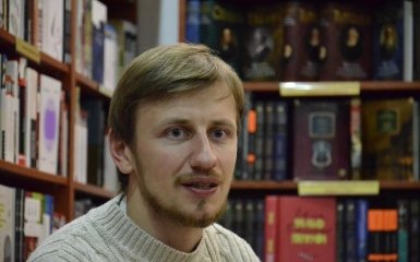 Читачі загортали мою книгу в газету через одне слово на обкладинці - письменник Богдан Логвиненко