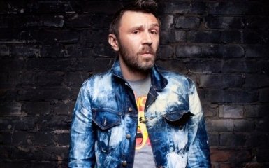 РосЗМІ осоромилися через "відхід" Шнурова зі сцени: опубліковано відео