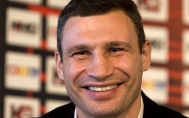 Кличко вразив мережу "боротьбою за чистоту вулиць": з'явилося цікаве відео