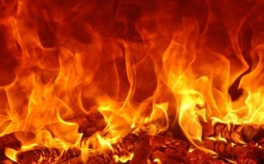 На Донбасі сталася велика пожежа, постраждали бійці АТО: з'явилися подробиці