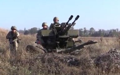 ЗСУ підготувалися до атаки бойовиків на Донбасі: видовищне відео