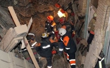 Під завалами будинку в центрі Києва знайшли другого загиблого