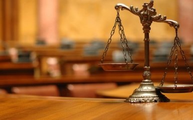 Большинство украинцев считают, что закон не всегда дает возможность сохранить мораль - опрос