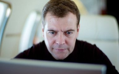 Або-або. Медведєв вигадав нові варіанти закінчення війни