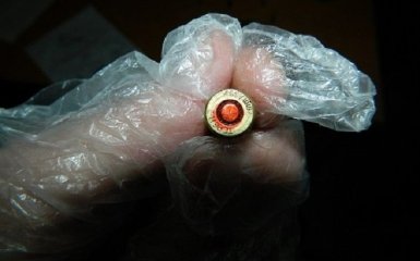 В Киеве стрельбу открыли прямо на трамвайной остановке: появились фото