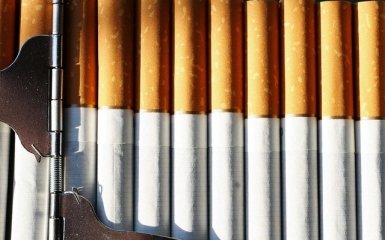 У Польщі затримали українців за виробництво сигарет