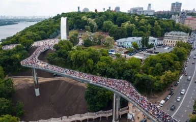 В столичной мэрии рассказали об огромной популярности нового моста среди киевлян