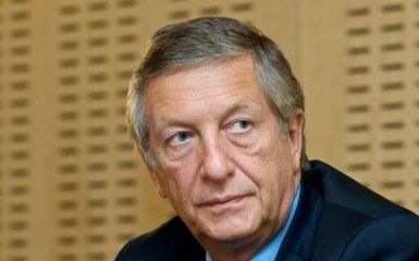 Известный политик подробно рассказал о будущем распаде России