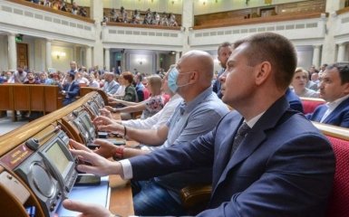 Рада попередньо підтримала зміну прописки онлайн