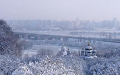 ДТП, задержки поездов и села без света: Украина приходит в себя после снегопада, появились новые фото