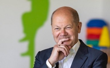 Шольц відреагував на нові звинувачення щодо блокування допомоги Україні