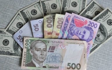 Якщо у вас є гроші: українцям дали поради, в чому зберігати заощадження