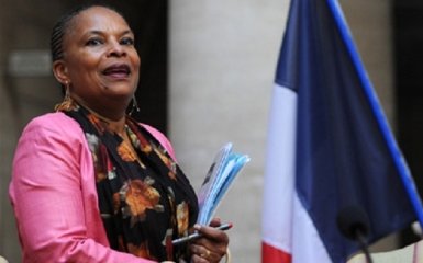 Глава Минюста Франции ушла в отставку