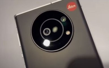 Німецька Leica представила смартфон з найбільшою камерою у світі