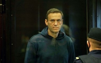 Песков рассказал о реакции Путина на лишение свободы Навального