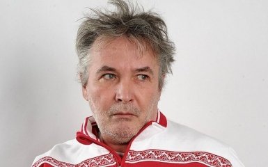 Российский поэт показал свой "завтрак предателя" в Украине: опубликовано фото