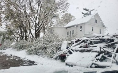 У США зростає кількість жертв та погіршуються наслідки масштабного зимового буревію
