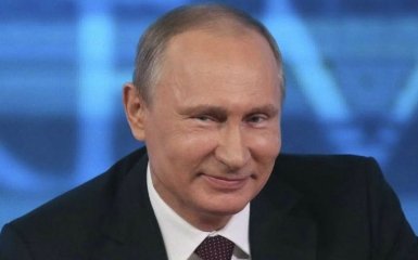 Путин решил побряцать оружием: в сети пошутили над видео