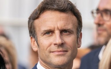 Макрон обіцяє САУ Caesar та іншу зброю для ЗСУ