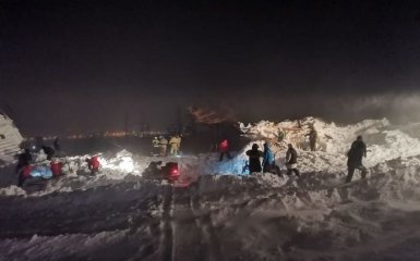 На горнолыжном курорте в Норильске сошла лавина, среди погибших младенец