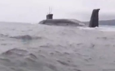 Российские рыбаки обматерили подводную лодку, соцсети веселятся: появилось видео