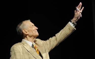 Стала відома причина смерті поета Євтушенка