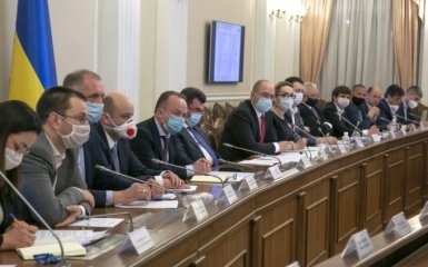 Кабмин продлил карантин с послаблениями до 22 мая