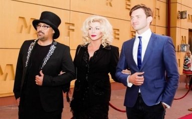 Білик з'явилася на публіці з екс-чоловіками: опубліковані фото