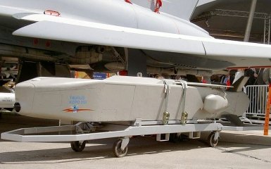 Германия обсуждает с производителем оружия поставки Украине ракет Taurus