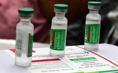 Україна першою в світі отримає індійську COVID-вакцину Covishield