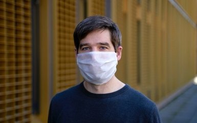 Инфекционисты назвали главные симптомы коронавируса у вакцинированных