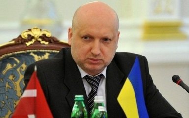 Лучше российских: Турчинов рассказал, что за ракеты сегодня запускал
