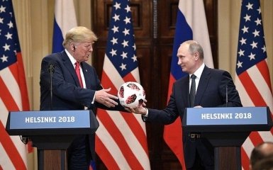 Мяч с чипом: в подарке Путина Трампу нашли странное устройство
