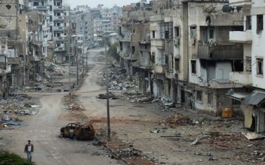 Франция призывает РФ прекратить бомбардировки мирных жителей Сирии