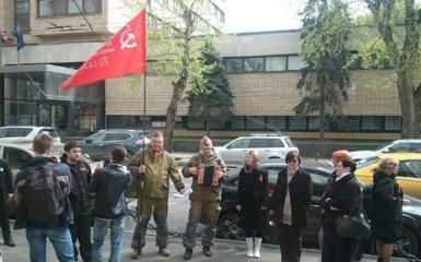 Російські "патриоти" напали на дітей: опубліковані фото і відео