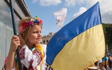 Украина попала в первую двадцатку позитивного мирового рейтинга
