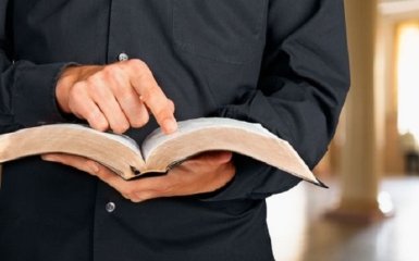 Російських силовиків налякали проповіді пастора зі США