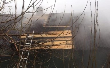 Боевики ДНР обстреляли жилые дома в Авдеевке, ранена женщина: появились фото