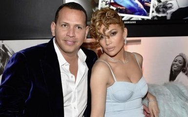 "Бедная женщина": жениха Дженнифер Лопес обвинили в изменах и лжи