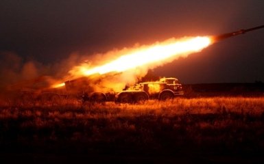 Как бьет украинский "Ураган": в сети появились яркие фото работы артиллеристов