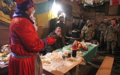 Украинские военные показали, как праздновали Новый год: фото с передовой