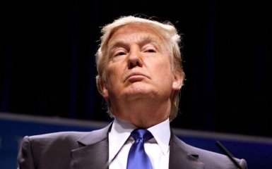 Трамп "укусил" лидера демократов в Сенате и нарвался на серьезный ответ