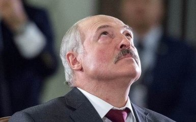 Лукашенко неожиданно для всех согласился передать полномочия
