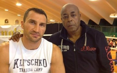 Тренер Кличко назвал причину поражения в бою с Джошуа