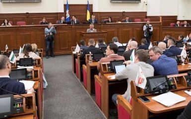 У "Батьківщині" вважають, що кияни обійдуться без гарячої води, - ЗМІ
