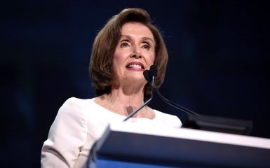 Спікерка Палати представників США Ненсі Пелосі приземлилася в Тайвані