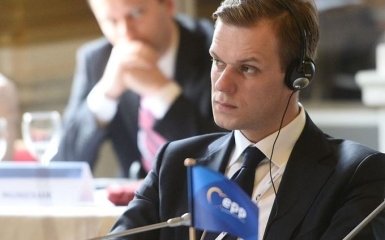 Очільник МЗС Литви закликав НАТО надати зброю Україні